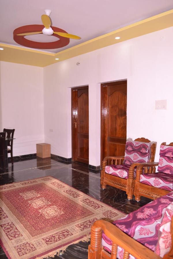 Yuga Guest House Kuttālam Exterior foto