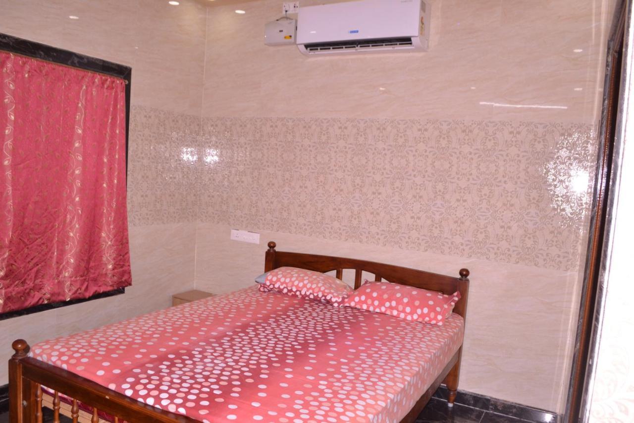 Yuga Guest House Kuttālam Exterior foto